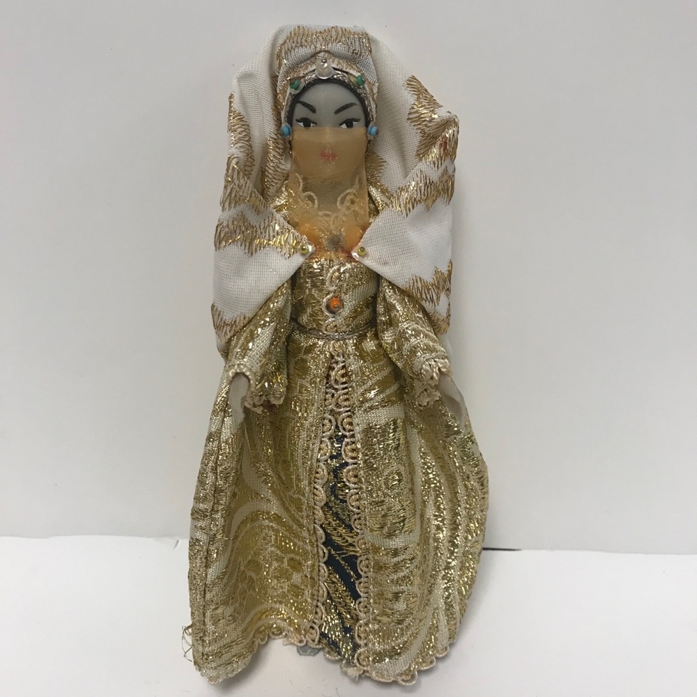 Doll - Picture 2 of 12